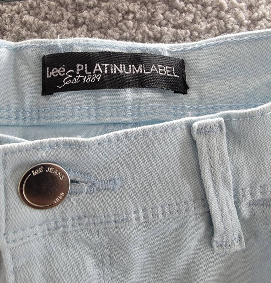 Lee Platinum Cameron Cropped Jeans Women's 16 Waterfall Solid Button Zip Closure