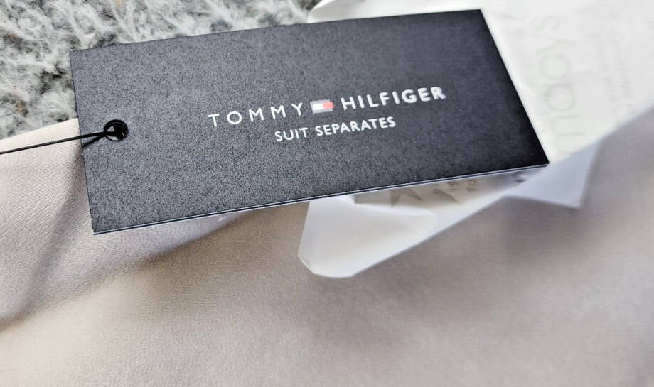 Tommy Hilfiger Sleeveless Tie-Neck Top Women's XL Soft White Back Button Closure