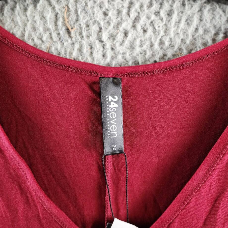 24seven Comfort Apparel Plus Size 3/4 Sleeve V-Neck Tunic Top Women's 2X Red