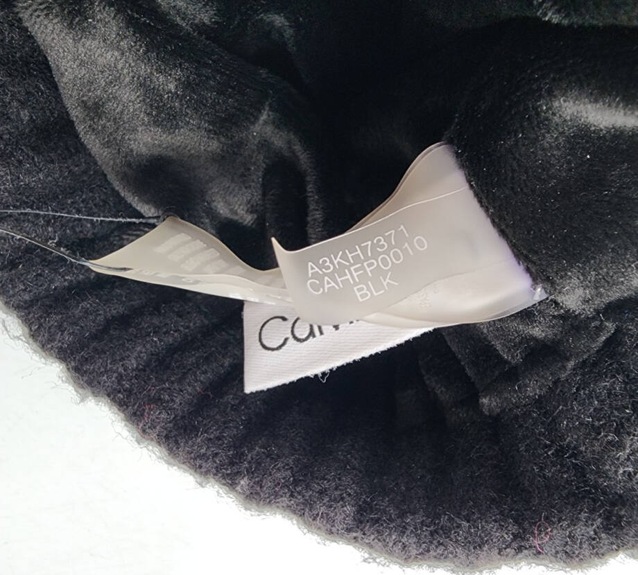 Calvin Klein Ribbed Furry Pom Pom Hat Women's One Size Black Logo Patch~