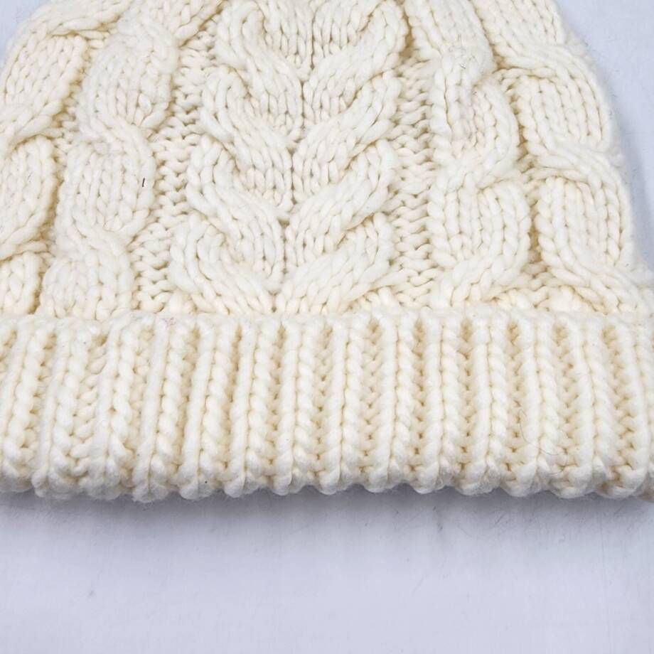 Michael Michael Kors Moving Cables Knit Hat Women's Cream Ribbed Logo Charm