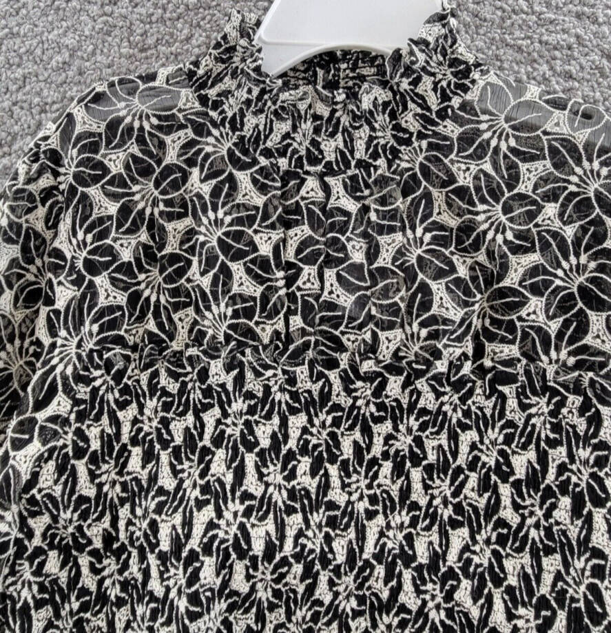 En Saison Embroidered Mock Neck Top Women's S Black/White Floral Long Sleeve~