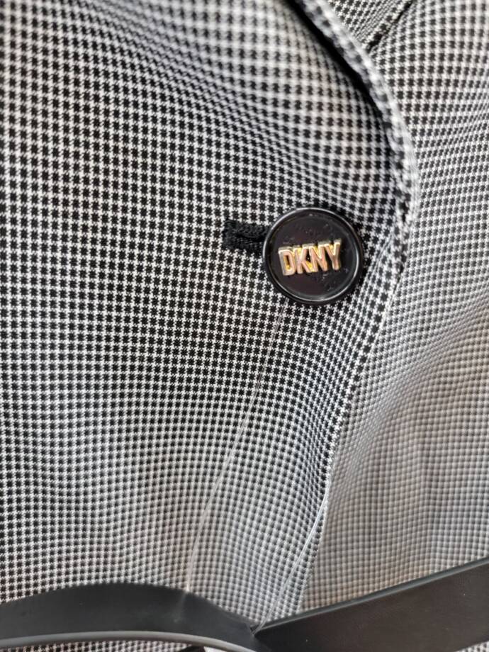 DKNY Long Sleeve Mix Media Belted Jacket Women's 6 Black/Eggnog Button Closure