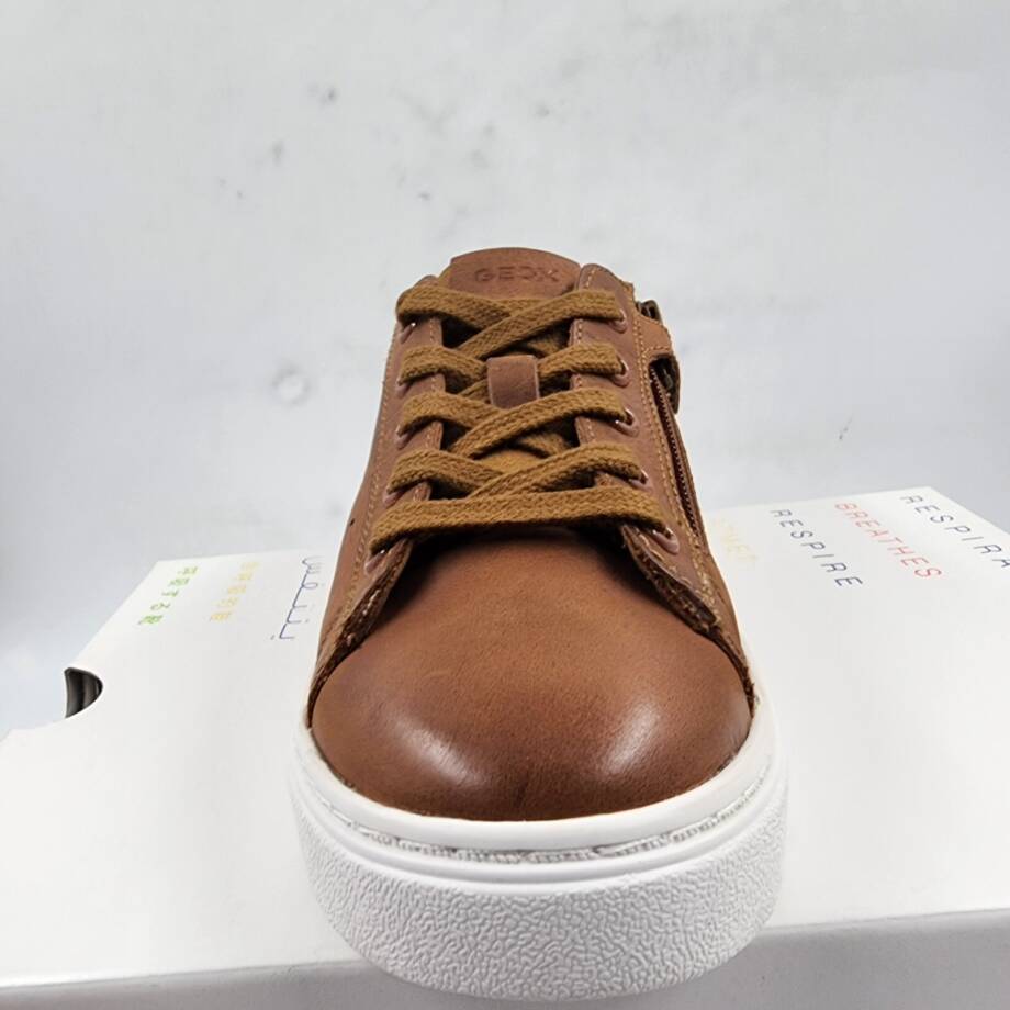 GEOX Nashik Garçon Low Cut Sneaker Boys 32 Cognac/Navy Lace And Zip Closure