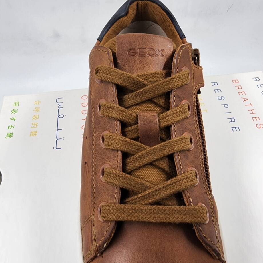 GEOX Nashik Garçon Low Cut Sneaker Boys 32 Cognac/Navy Lace And Zip Closure
