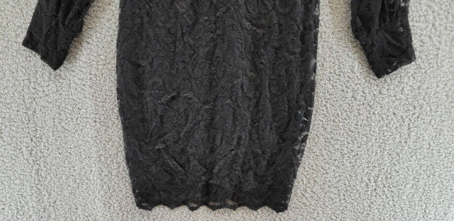 Karen Kane Lace Boat Neck Shift Dress Women's S Black Scalloped Hem Pullover L/S