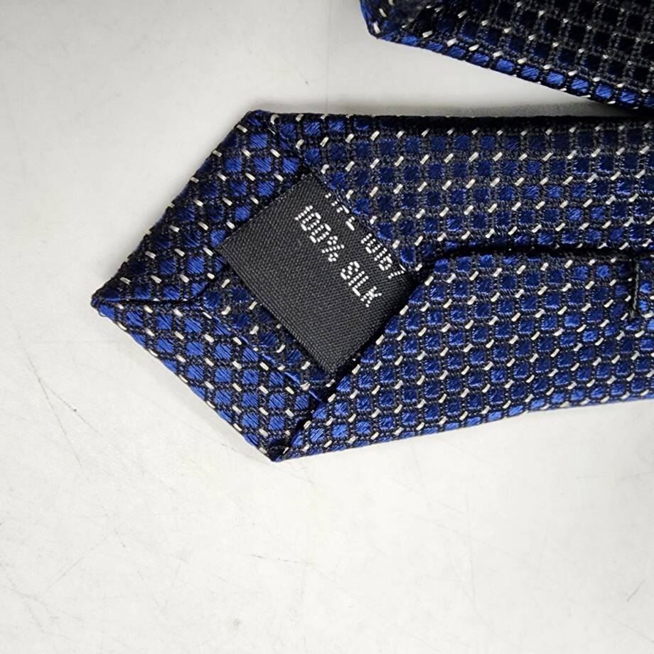 The Men's Store at Bloomingdale's Dot Micro Neat Silk Classic Tie Men's 8 Navy