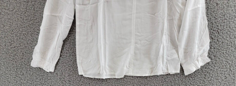 Velvet By Graham & Spencer V-Neck Top Women's XS White Split Neck Long Sleeve