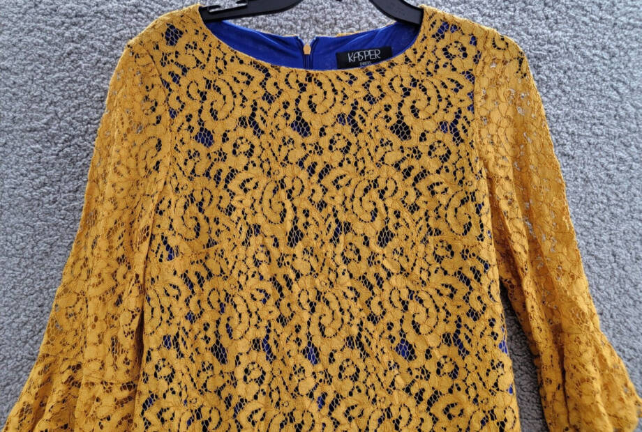 Kasper Lace Bell Sleeve Sheath Dress Women's S Gold/Royal Blue Back Zip Closure