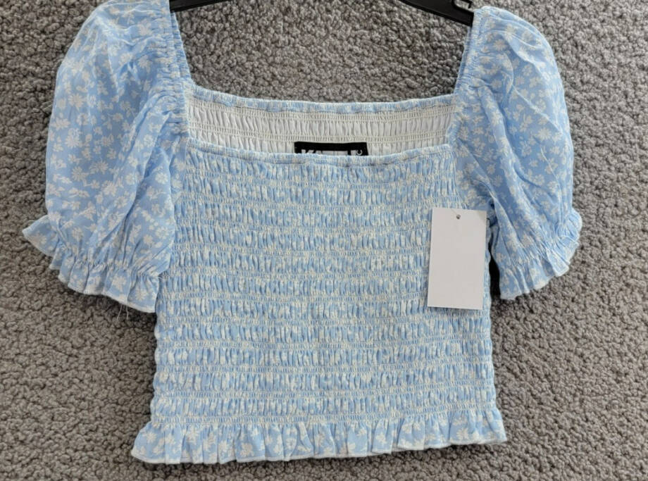 KatieJnyc Marlee Smocked Floral Puff Sleeve Top Girls XL Blue Ditsy Pullover S/S