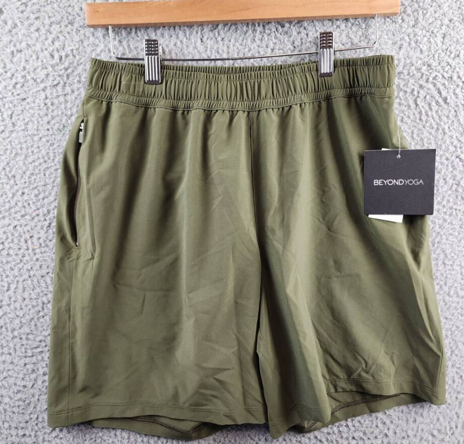 Beyond Yoga Freesprint Run Shorts Men's S Olive Pull On Style Elastic Waist