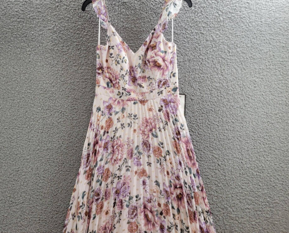 Crystal Doll Pleated Flutter Sleeve Floral Maxi Dress Juniors' 7 Multi Back Zip