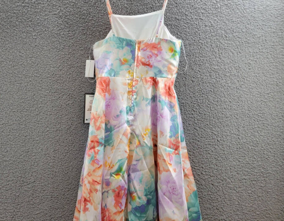 Crystal Doll Cami Formal Floral Satin A-Line Dress Juniors 7 Lilac Multi Zip Up