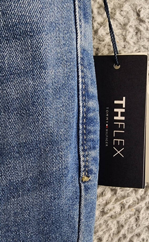 Tommy Hilfiger Plus Size TH Flex Gramercy Pull-On Skinny Jeans Women's 16W Multi