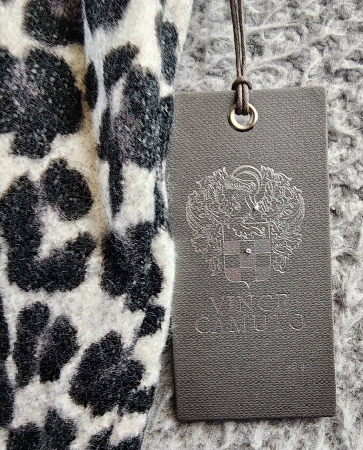 VINCE CAMUTO Elegant Leopard Print Sweater Women's XXS Antique White Long Sleeve