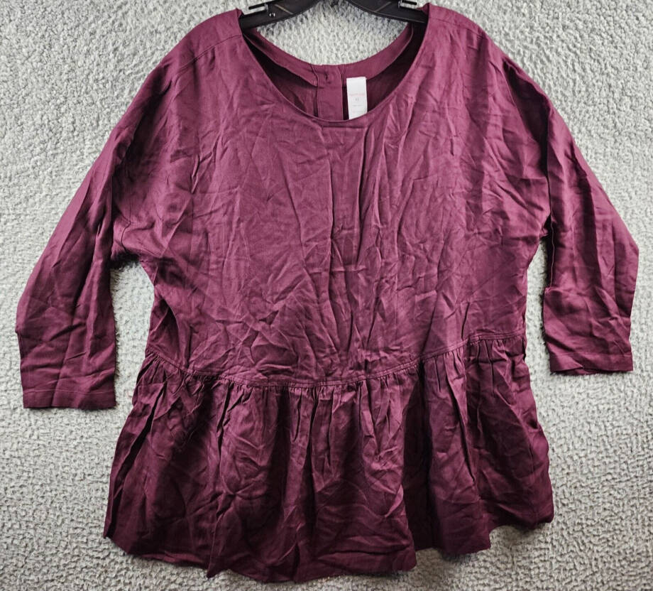 Ingrid & Isabel Reversible Maternity/Nursing Peplum Blouse Women's M Fig Button