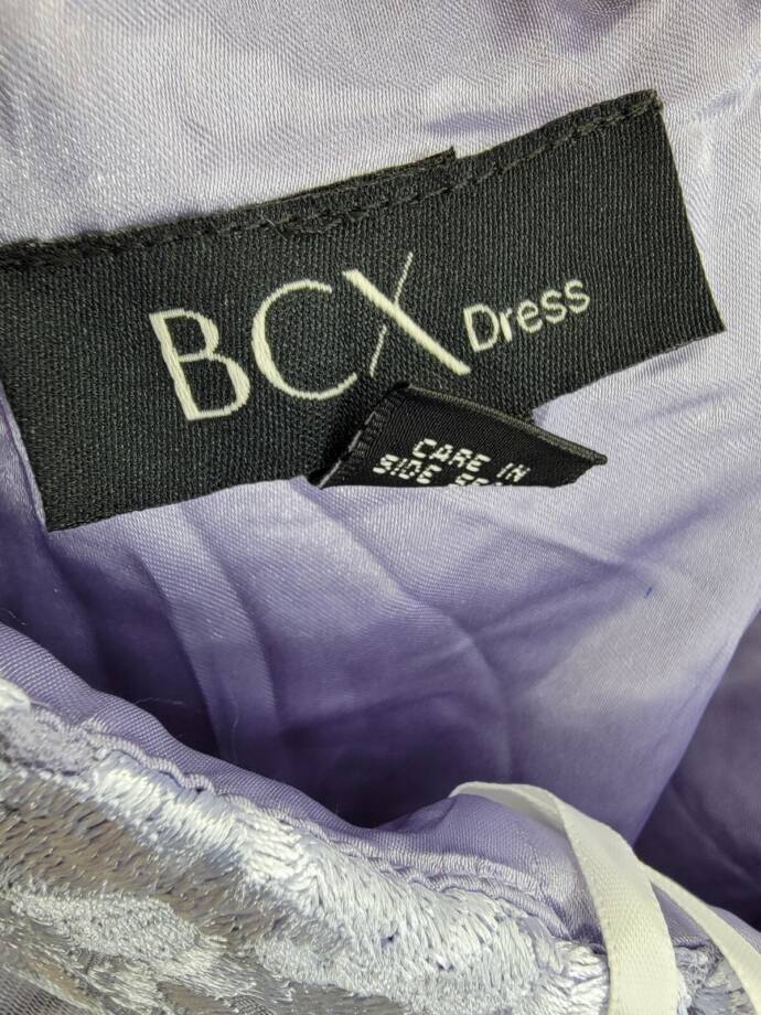 BCX Embroidered Fit & Flare Dress Juniors' 17 Lavender V-Neck Back Zip Closure