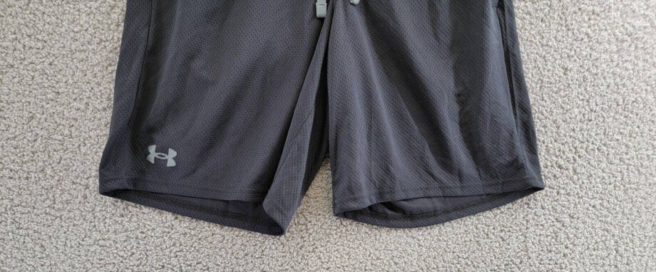 Under Armour Tech™ Mesh Shorts Men's M Black Side Pockets Elastic Waist Pull On