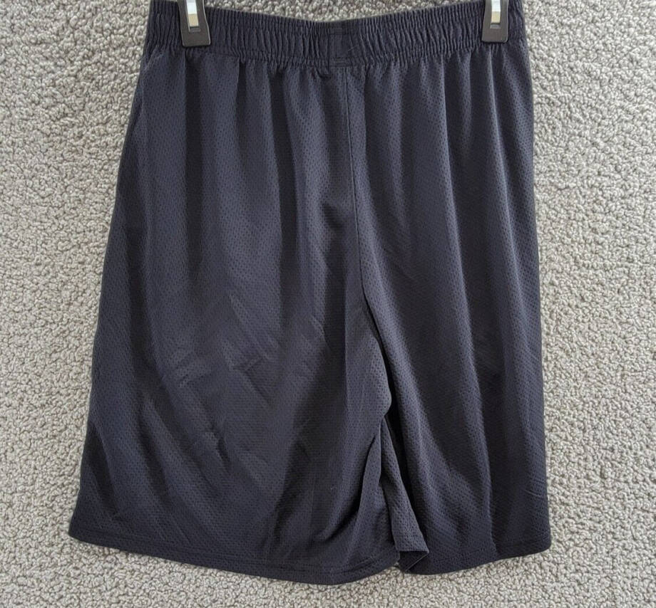 Under Armour Tech™ Mesh Shorts Men's M Black Side Pockets Elastic Waist Pull On