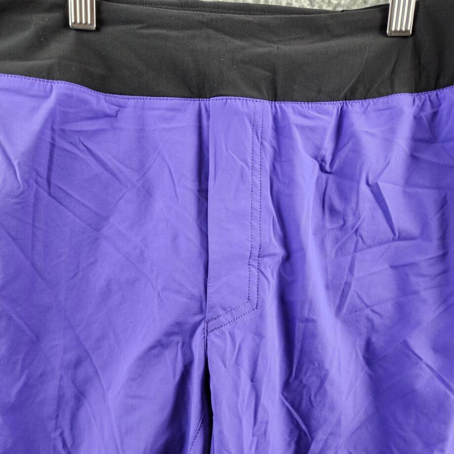 On Lightweight Active Shorts Men's XL Twilight/Black Pocket Elastic Waist PullOn