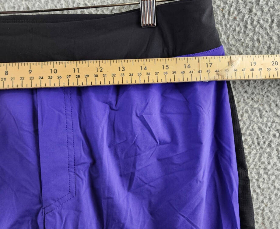 On Lightweight Active Shorts Men's XL Twilight/Black Pocket Elastic Waist PullOn