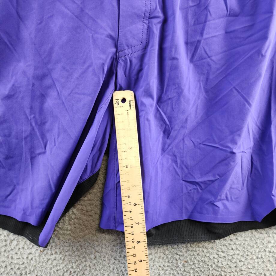 On Lightweight Active Shorts Men's XL Twilight/Black Pocket Elastic Waist PullOn