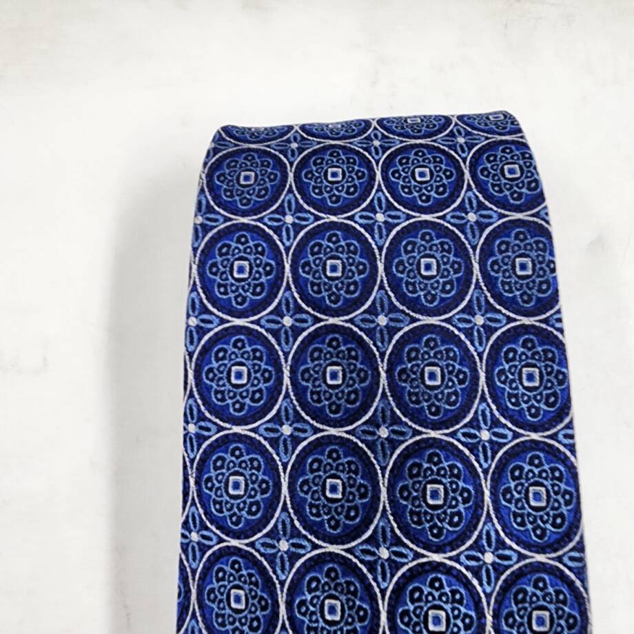 The Men's Store at Bloomingdale's Large Medallion Silk Classic Tie Men's 8 Navy