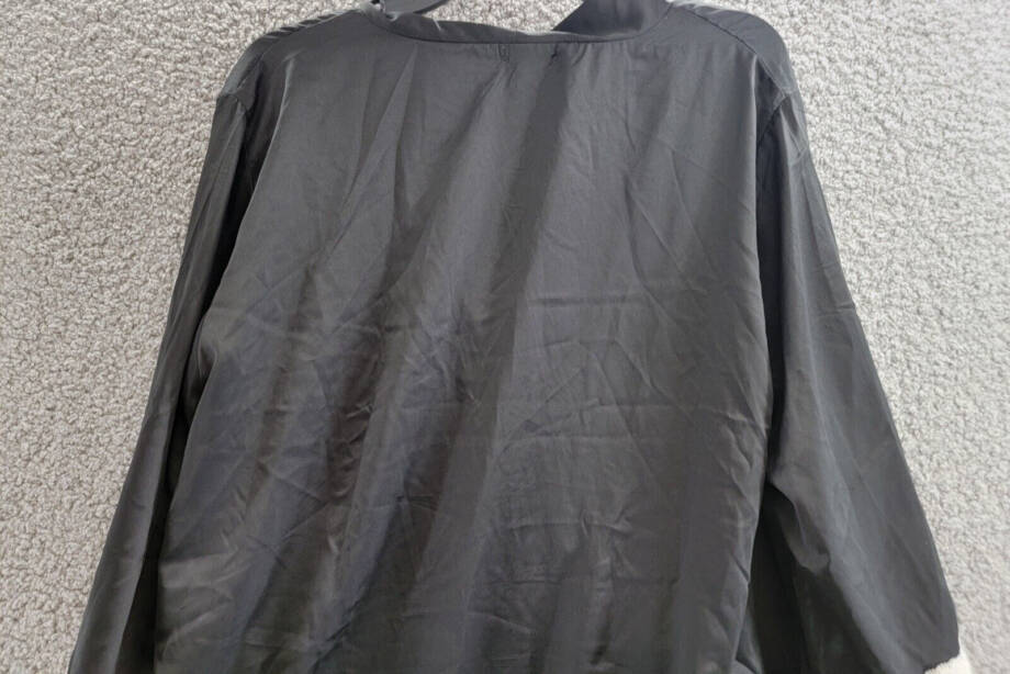 Flora by Flora Nikrooz Kit Heart Lace Matte Charmeuse Wrap Robe Women L/XL Black