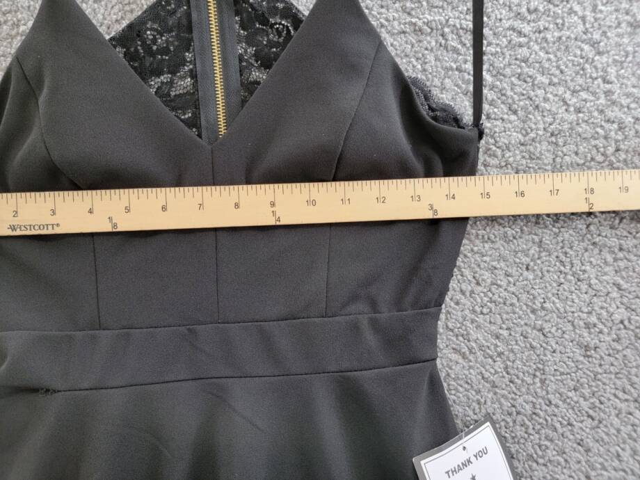 B. Darlin Lace-Back Fit & Flare Dress Juniors 9/10 Black/Gold Cutout Racerback