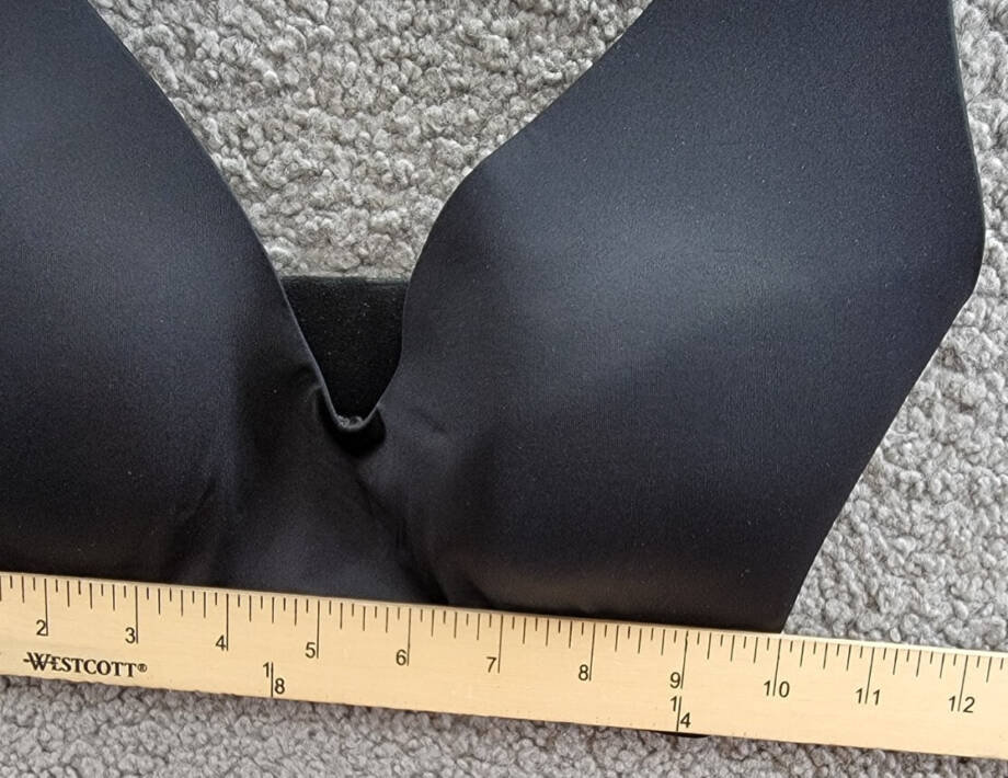 GapBody Everyday Essentials Wireless Bra Women's 32DD True Black Adjustable