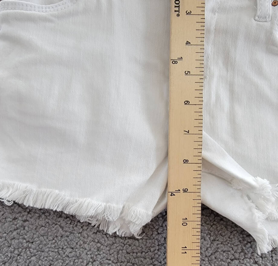 BLANKNYC Cutoff Shorts Big Girls 14 White Solid 5 Pockets Zip/Button Closure