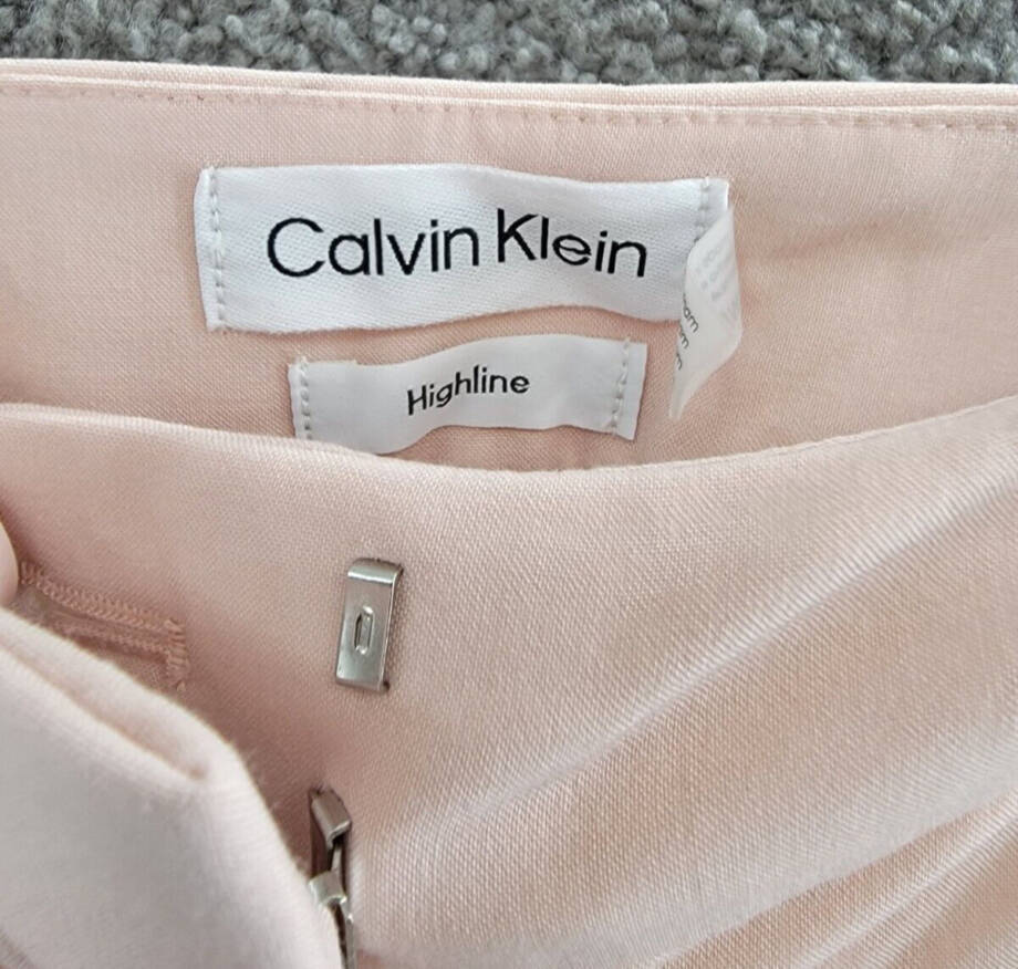 Calvin Klein Plus Size Solid Crepe Ankle Pants Women's 14W Petal Pink Zip Fly