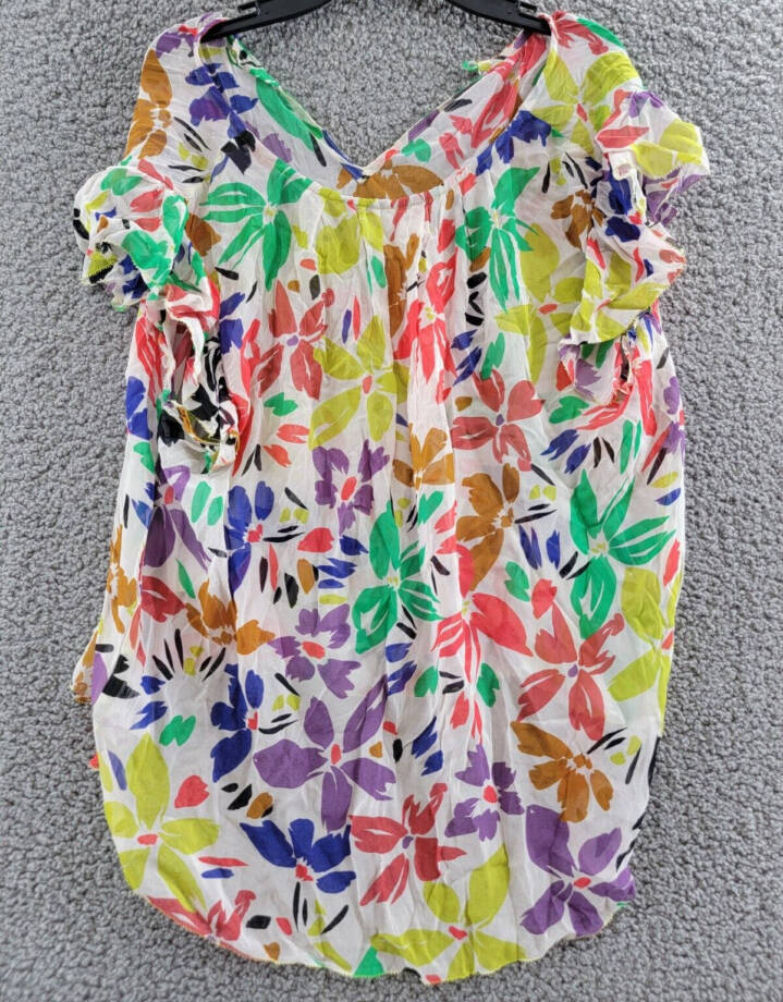 Velvet by Graham & Spencer Lucia Flutter Sleeve Top Women's M Viola Split Neck