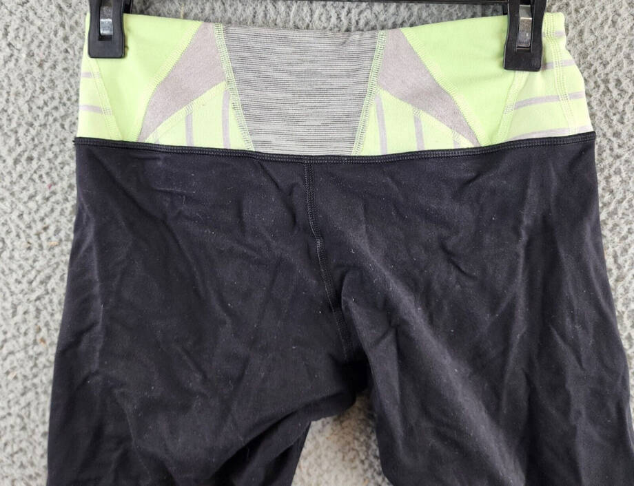 Lululemon Capri Leggings Women's Black Lime Stripe Waist Comfort Stretch