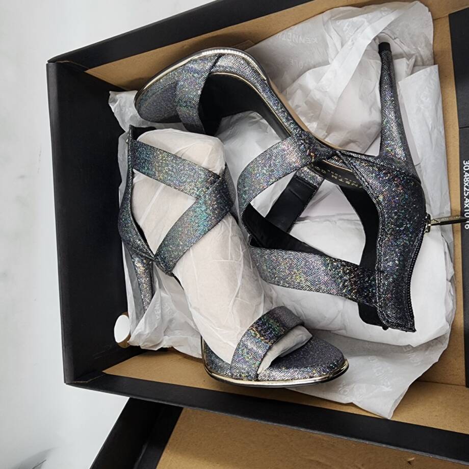 Kenneth Cole Brooke Cross Strap Heeled Sandal Women's 6.5M Pewter Iridescent