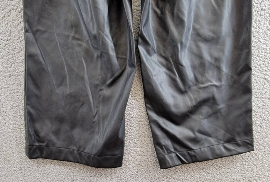 BCBG NEW YORK Faux-Leather Cropped Pants Women's 6 Onyx Slash Pockets Pull On
