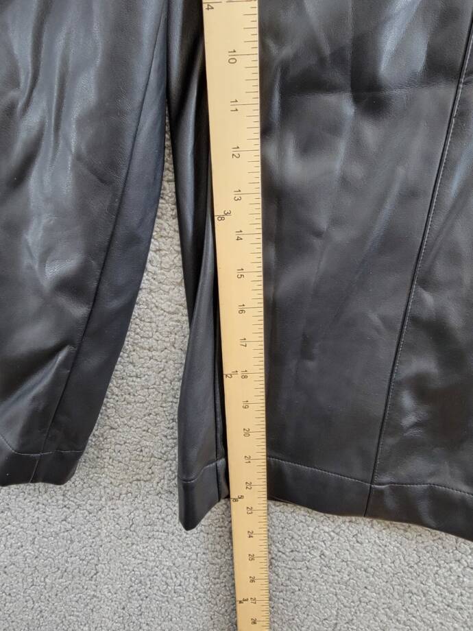 BCBG NEW YORK Faux-Leather Cropped Pants Women's 6 Onyx Slash Pockets Pull On