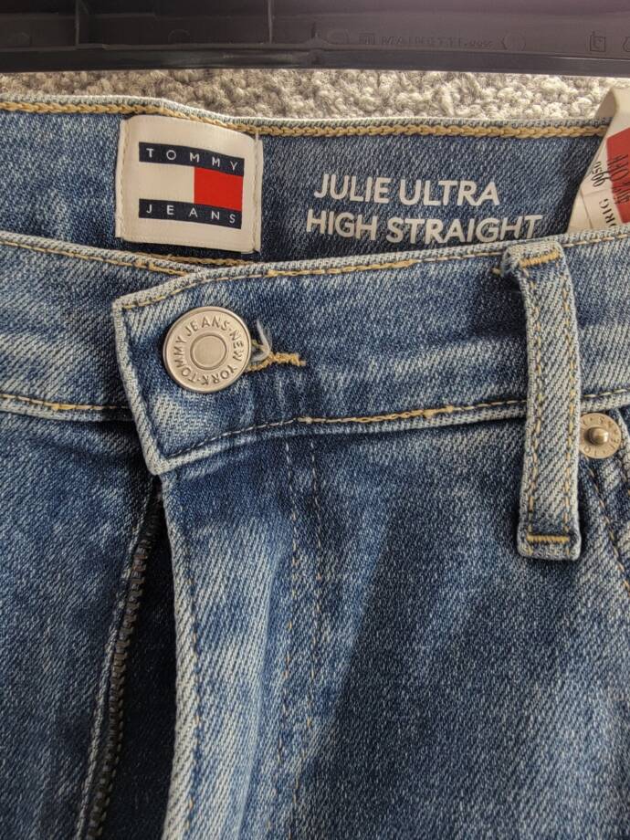 Tommy Jeans Julie Straight-Leg Button-Waist Jeans Women's 32/28 Denim Light