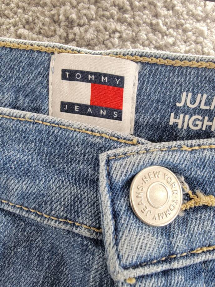 Tommy Jeans Julie Straight-Leg Button-Waist Jeans Women's 26/28 Denim Light
