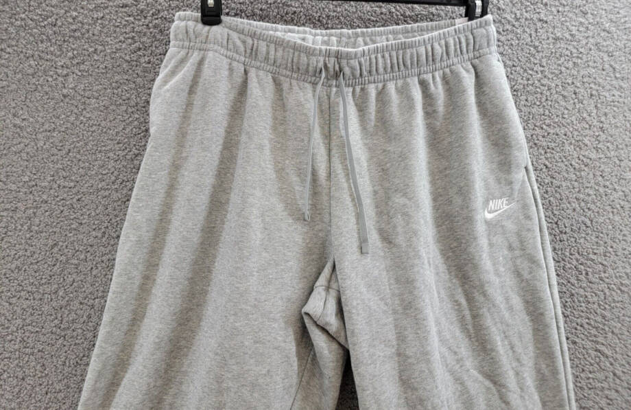 Nike Sportswear Plus Size Mid-Rise Sweatpants Women 1X Gray Drawstring Waist