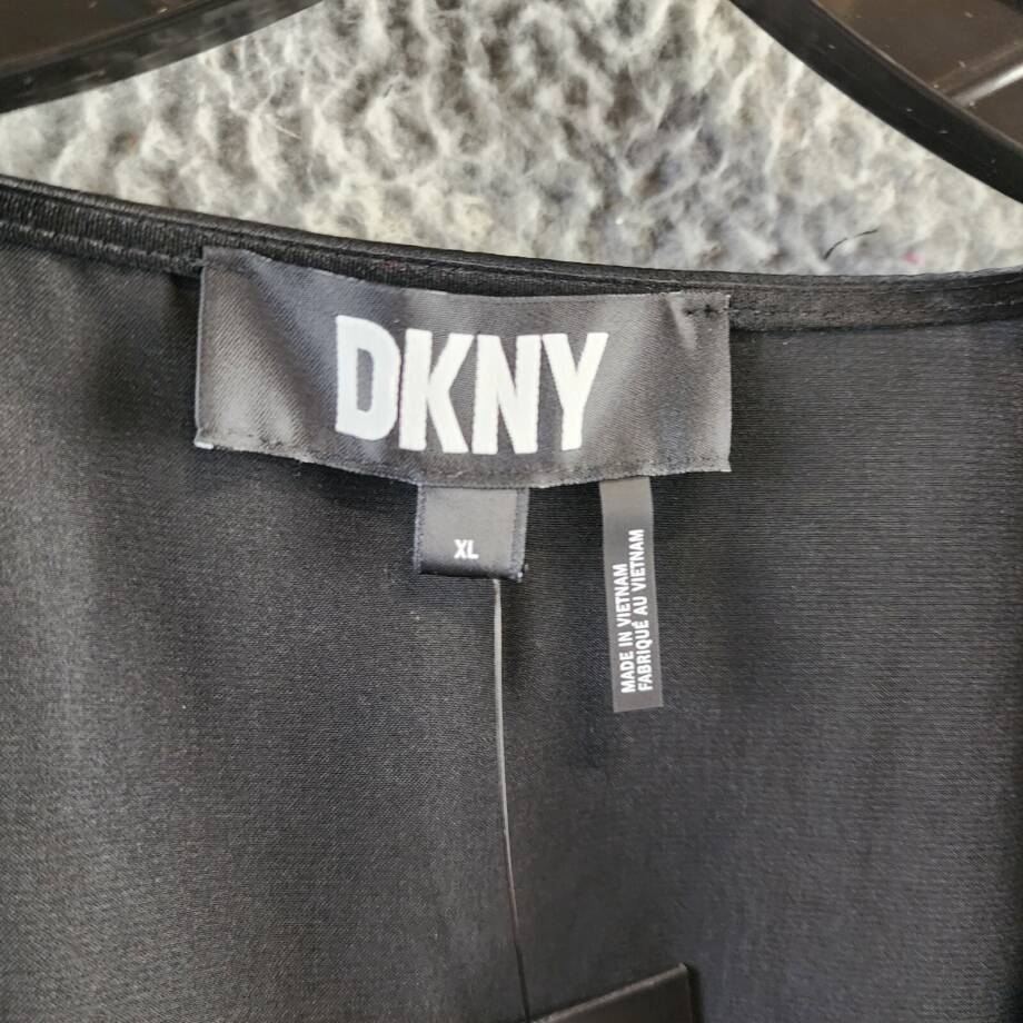 DKNY Surplice V-Neck Shirred Shoulder Peplum Top Women's XL Black Long Sleeve
