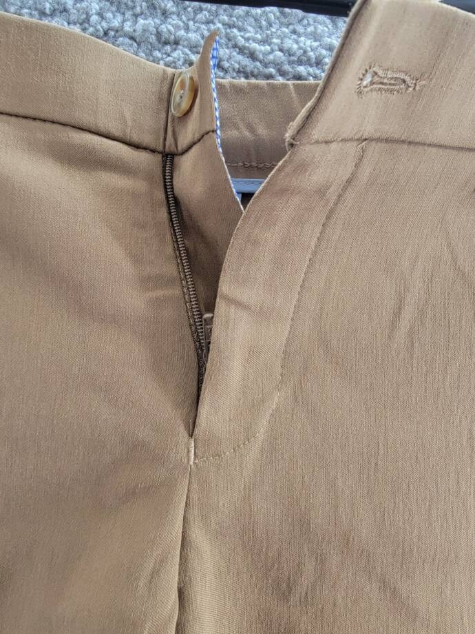 Michael Kors Solid Classic Fit Stretch Dress Pants Boys 14R Camel Button Closure
