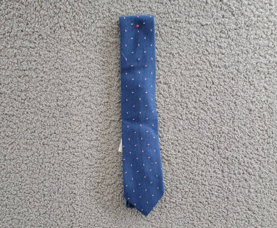 Tommy Hilfiger Silk Blend Logan Paisley Tie Men's Navy Tip Lining Bar Tack