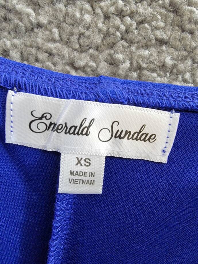 Emerald Sundae High-Slit Gown Juniors' XS Royal Blue V-Neck Pleated Pullover