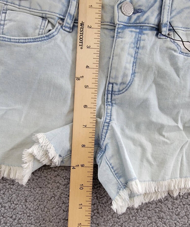 Calvin Klein Boyfriend Denim Cut-Off Shorts Big Girls 7 Light Blue Zip Fly~