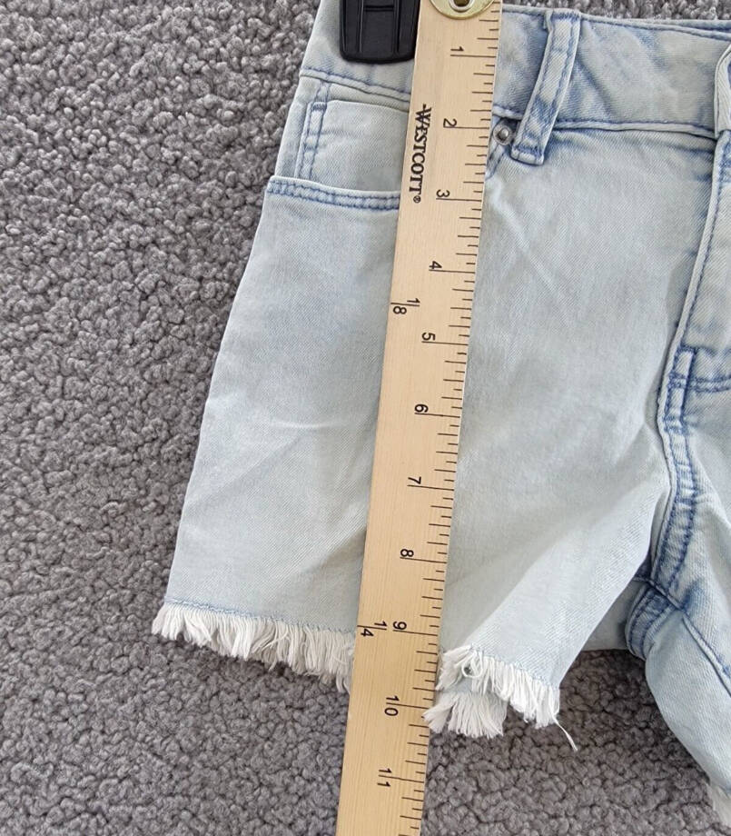 Calvin Klein Boyfriend Denim Cut-Off Shorts Big Girls 7 Light Blue Zip Fly~