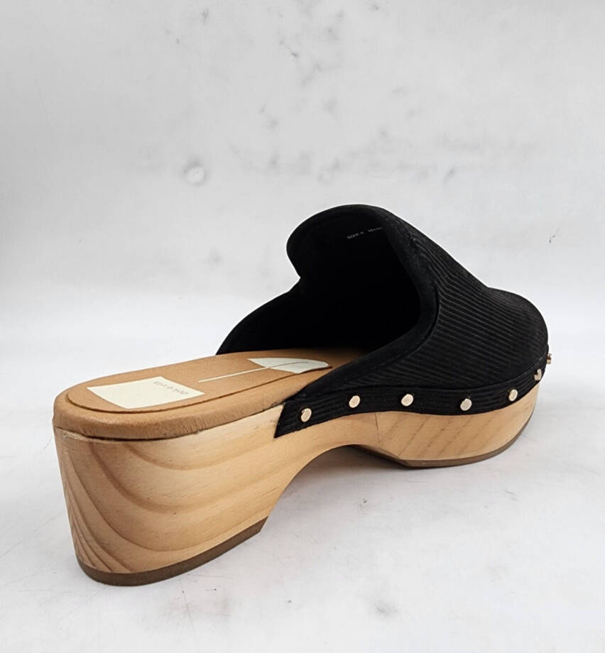 Dolce Vita Closen Studded Clogs Sandals Women's 8 Black Slip On Round Toe~