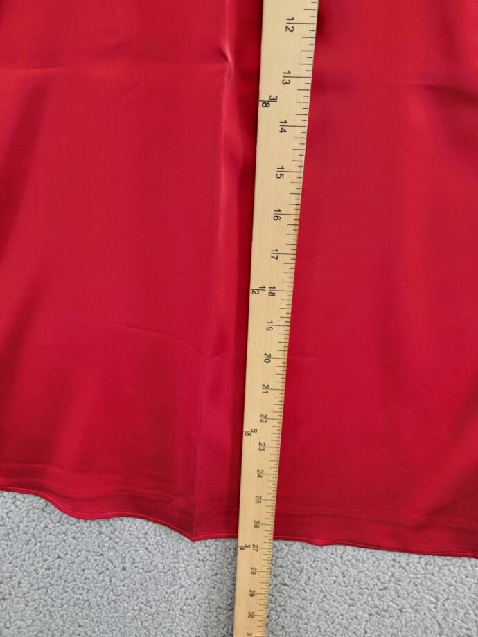 Kasper V-Neck Sleeveless Pleat-Shoulder Top Women's L Crimson Solid Pullover