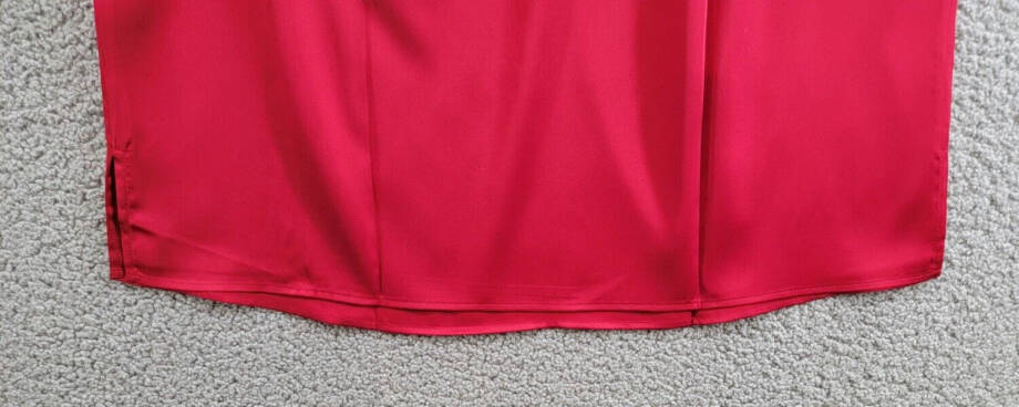 Kasper V-Neck Sleeveless Pleat-Shoulder Top Women's L Crimson Solid Pullover
