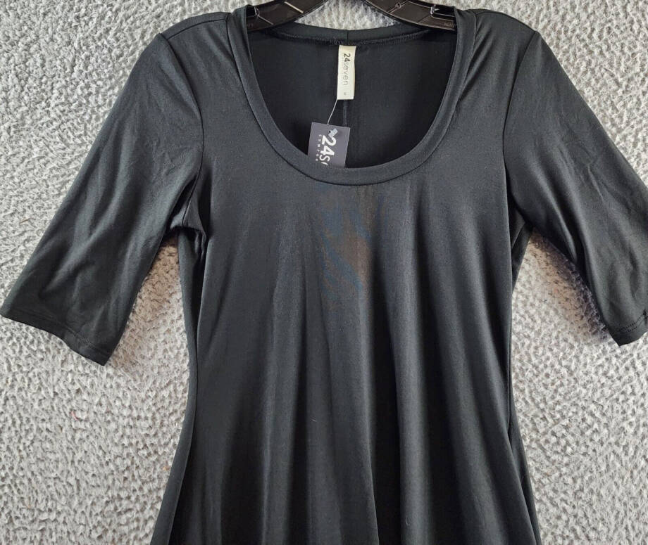 24seven Comfort Apparel Elbow Sleeve Maternity Dress Women's M Black Scoop Neck